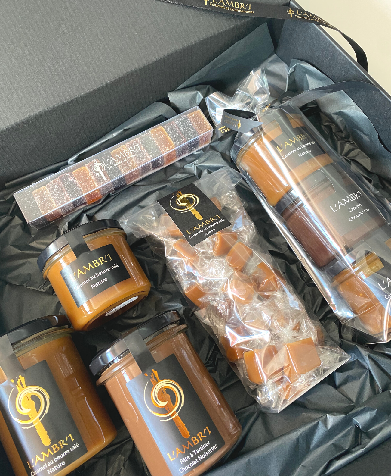 
                  
                    Zoom sur les 6 produits présentés dans notre coffret cadeau "passion".
                  
                